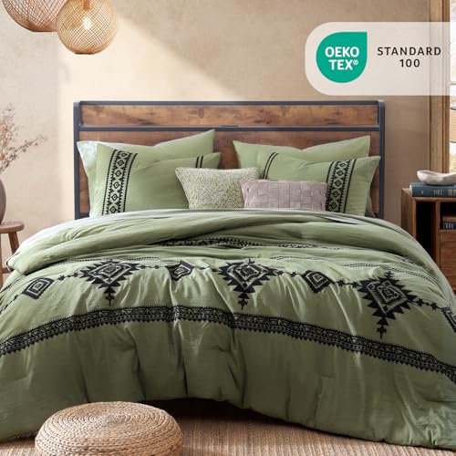 Embroidery Queen Size Comforter Set 7 Pieces Western Bed in a Bag