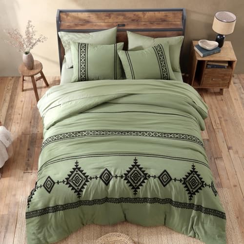 Embroidery Queen Size Comforter Set 7 Pieces Western Bed in a Bag