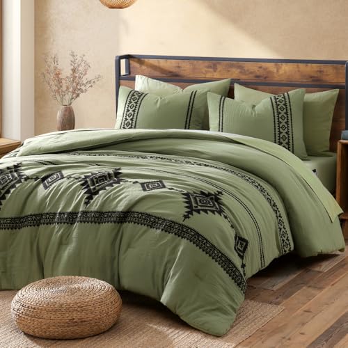 Embroidery Queen Size Comforter Set 7 Pieces Western Bed in a Bag