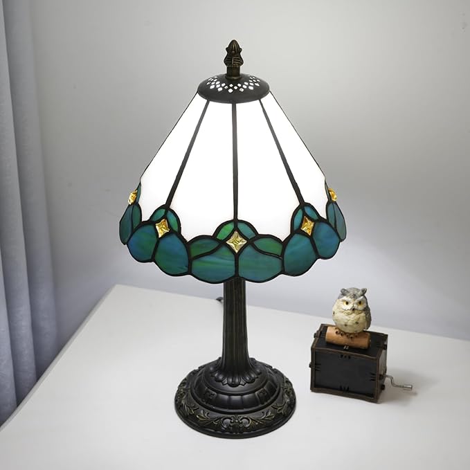 White Tiffany Lamp Small Bedside Dector Light Vintage Stained Glass Table Lamp