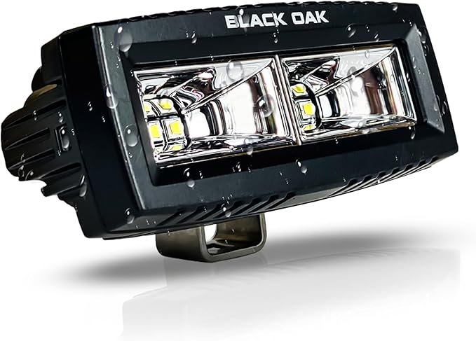 Black Oak Marine Spreader Light