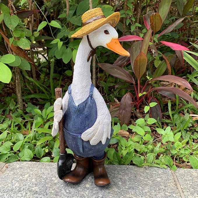 iRonrain Garden Statues Gardener Couple Duck, Indoor Outdoor Decorations Cute Ducks Art Décor Goose Figurine Ornament for Yard Home Garden Patio and Office (Male)