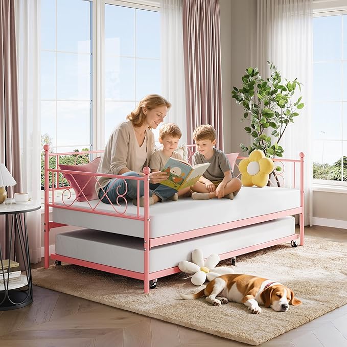 Daybed with Trundle, Trundle Bed Twin with Heart-shaped Headboard for Kids, Sturdy Metal Day Bed with Steel Slat Support, Twin Daybed for Living Room, Bedroom and Guest Room, Easy Assembly, Pink