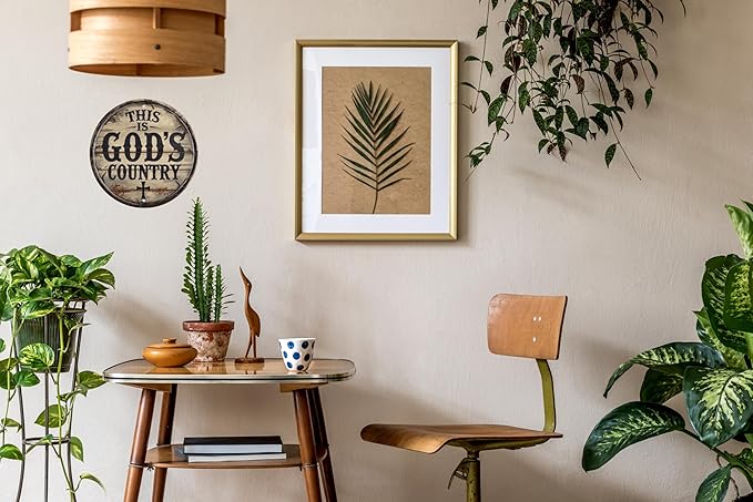 God's Country Welcome Sign for Front Door Round Metal Door Sign 8x8 Inch Home Art Office Coffee Shop or Bedroom Decor Gift Creativity