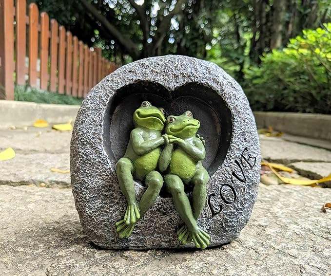 Artisan Flair Lover Frog Statues for Garden - Resin Frogs Couple Figurines Romantic - Yard Animal Decor Frog Stuff Outdoor Lawn Ornament, Green, 7.09 X 4.33 X 7.09 Inches, AF15813