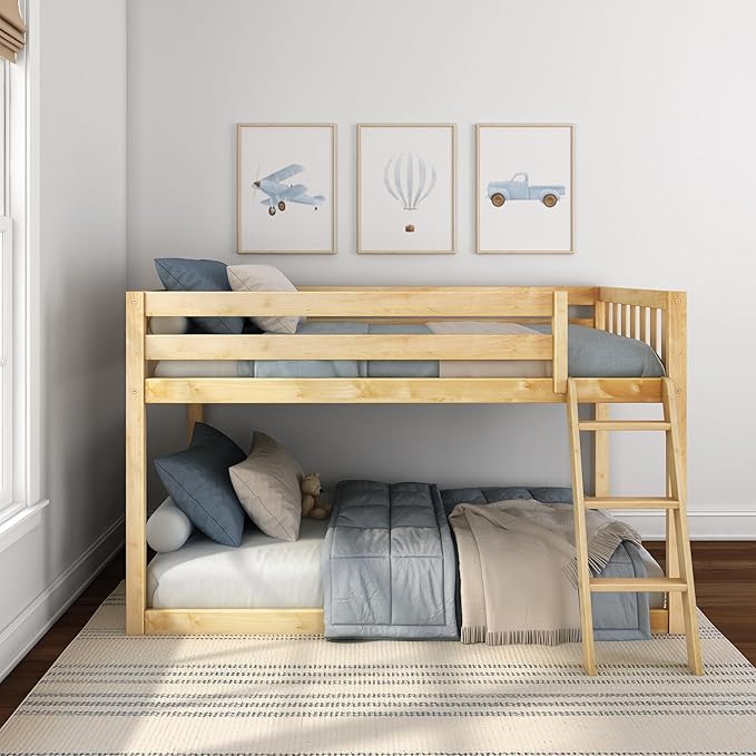 Max & Lily Fundamental Twin Low Bunk Bed, Kids Solid Wood Modern Bed Frame with Strong Wooden Slats, Non-Toxic Finishes, High Weight Capacity, Natural