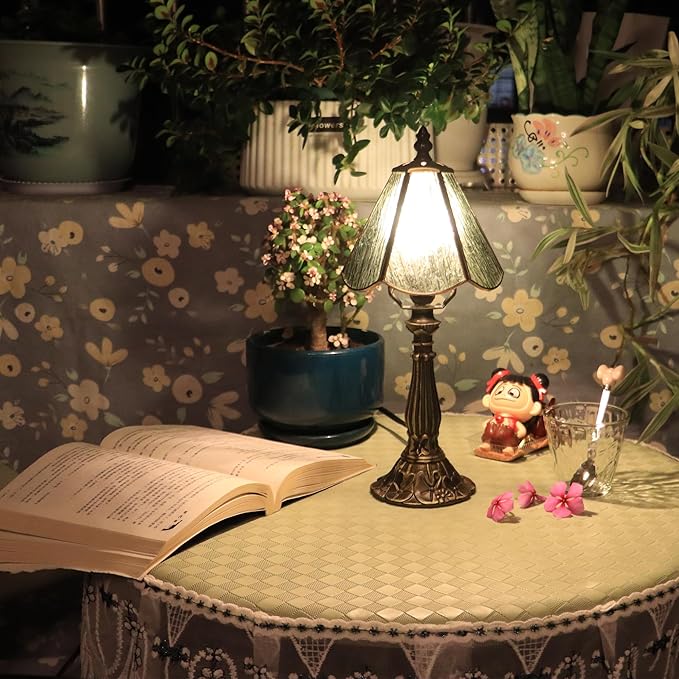 Small Tiffany Table Lamp Green Bark Pattern Style Stained Glass Desk Lamps