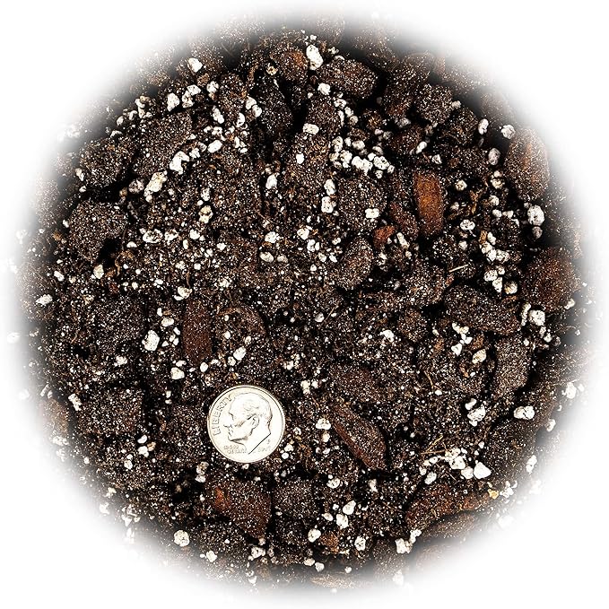Gardenera Professional Succulent Soil Premium All Purpose Blend | Pre-Mixed Ready to Use for Cactus and Succulents | Sphagnum Peat Moss, Perlite, New Zealand Pine Bark - Made in USA - 4 Quart